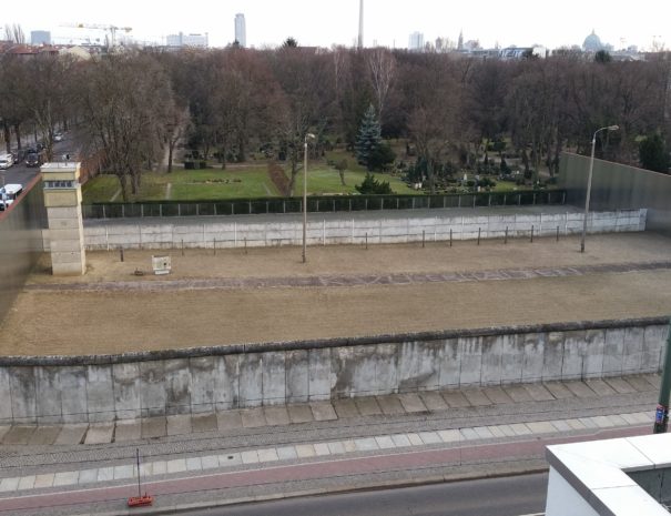 אתר ההנצחה של חומת ברלין - טיול חומת ברלין - הטיולים של נדב בברלין