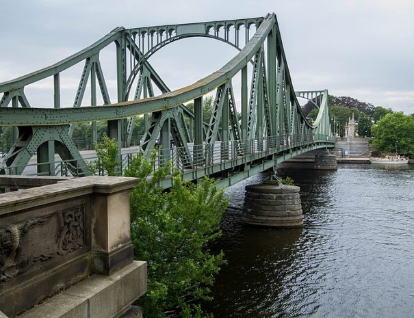 גשר גליניקה - גשר המרגלים - בין ברלין לפוטסדאם